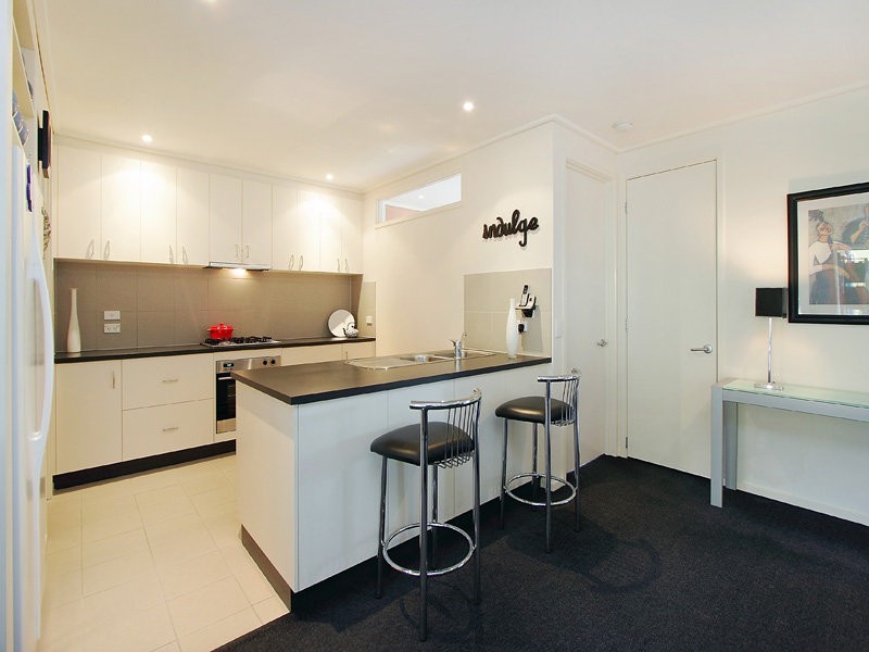 3 Fisher Mews, Waterways VIC 3195
