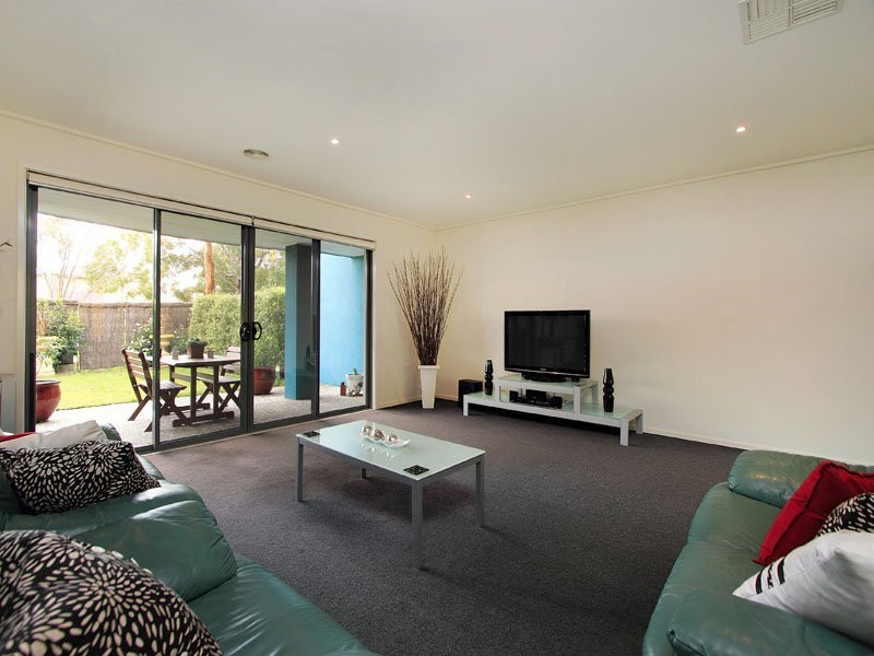 3 Fisher Mews, Waterways VIC 3195