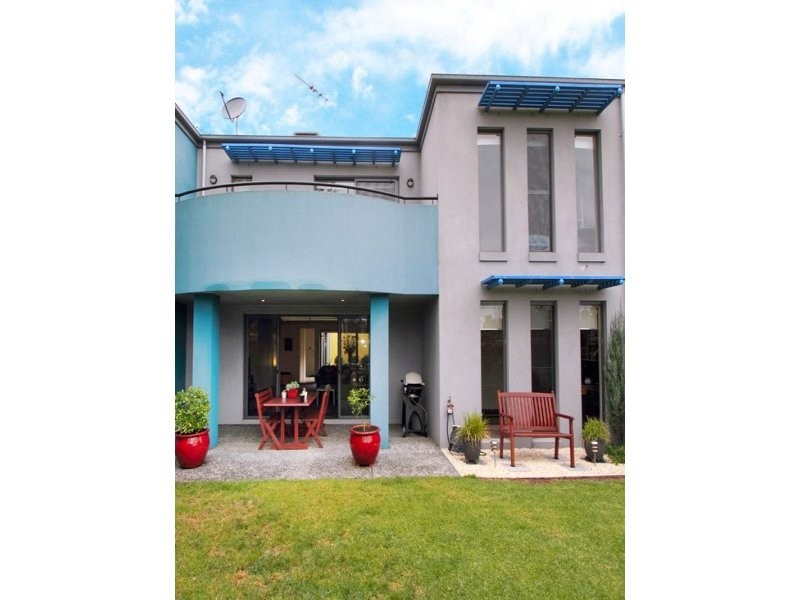 3 Fisher Mews, Waterways VIC 3195