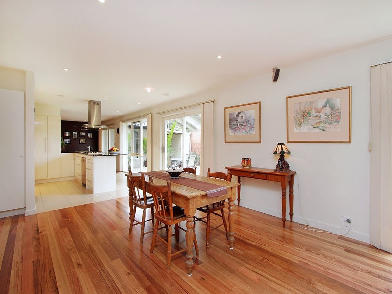 7 Village Drive, Dingley Village VIC 3172