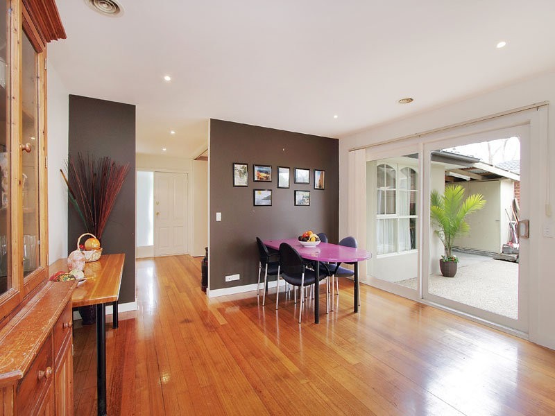 7 Village Drive, Dingley Village VIC 3172