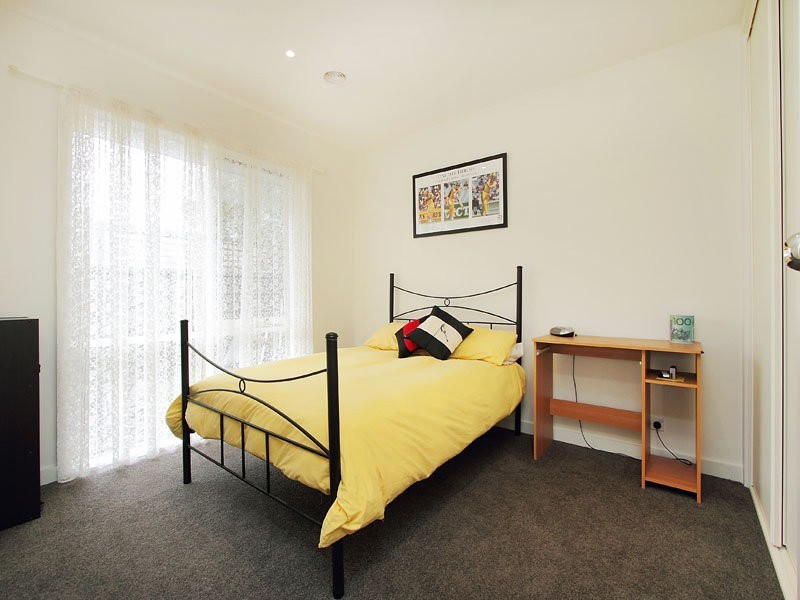 7 Village Drive, Dingley Village VIC 3172