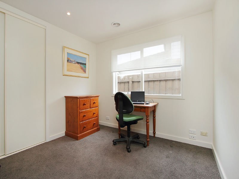 7 Village Drive, Dingley Village VIC 3172