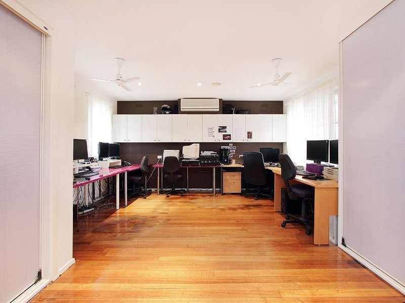 7 Village Drive, Dingley Village VIC 3172