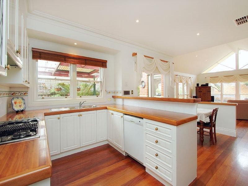 41 Wheatland Crescent, Dingley Village VIC 3172