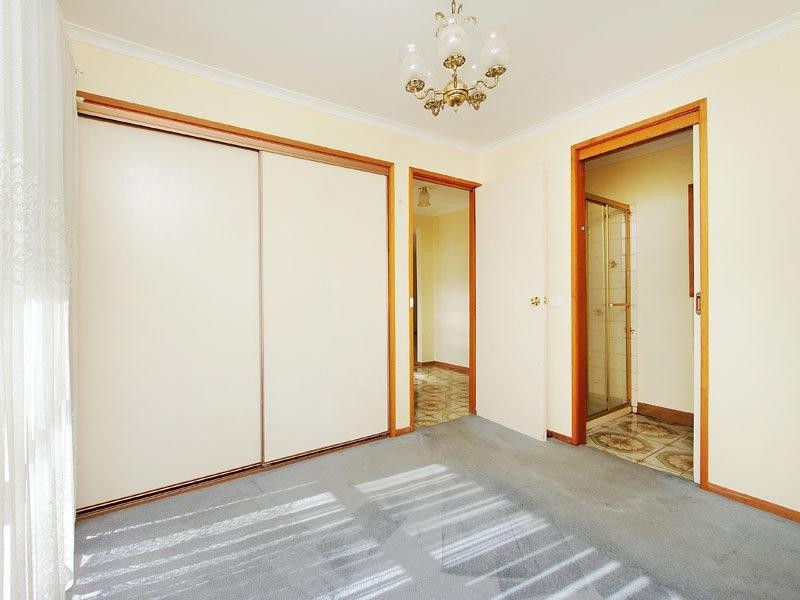 11 Willowglen Court, Dingley Village VIC 3172