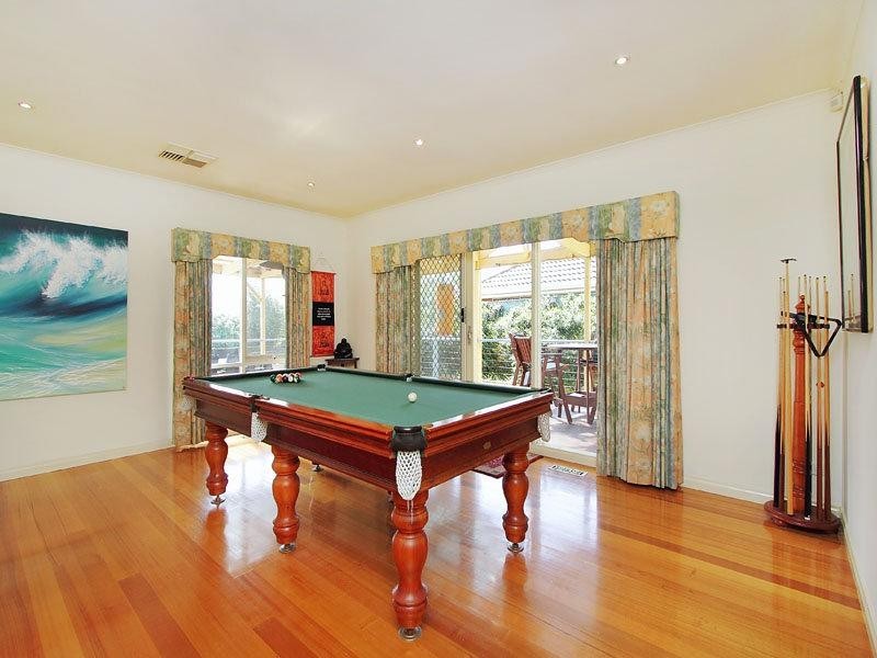 12 Fernhill Drive, Dingley Village VIC 3172