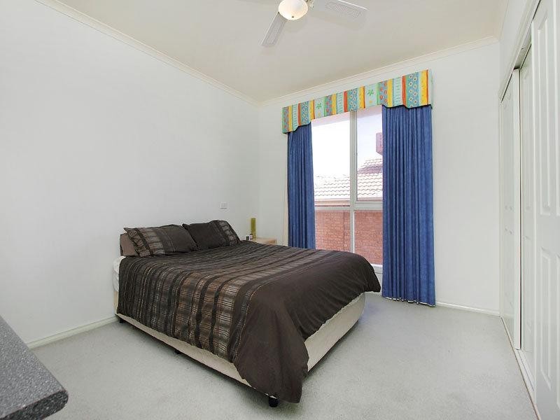 12 Fernhill Drive, Dingley Village VIC 3172