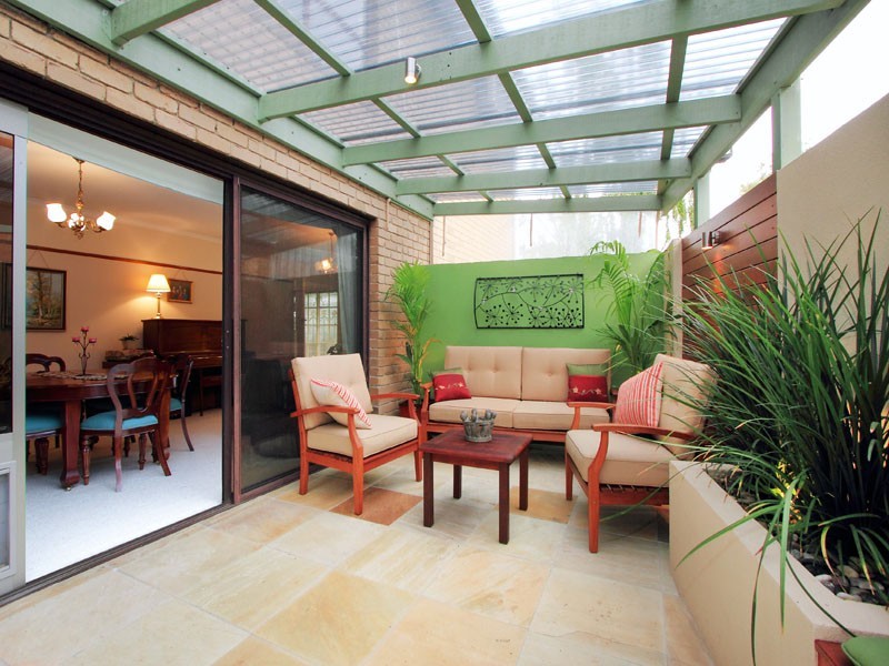 32 Golf Links Crescent, Dingley Village VIC 3172