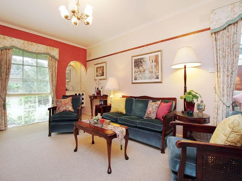 32 Golflinks Crescent, Dingley Village VIC 3172