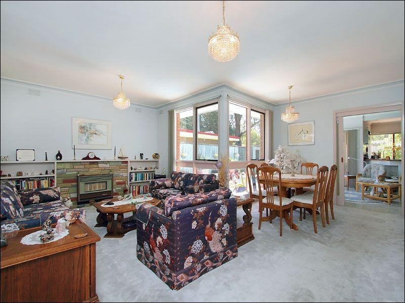 20 Golf Links Crescent, Dingley Village VIC 3172