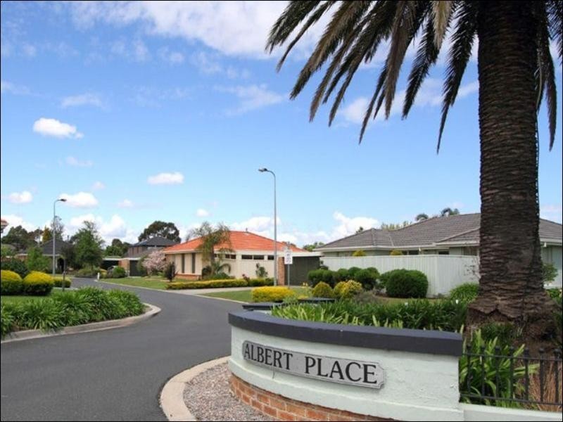 58 Albert Place, Dingley Village VIC 3172