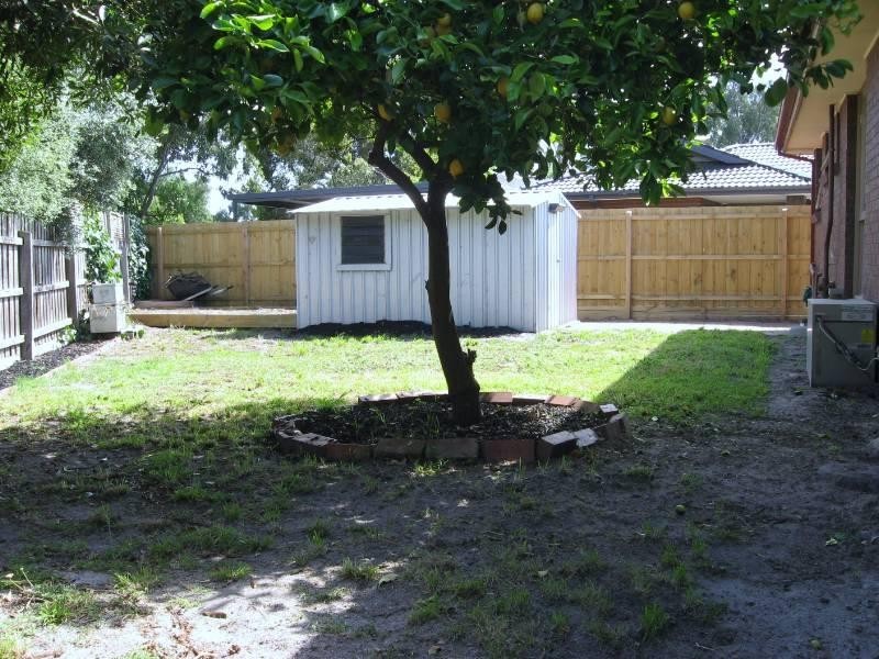 2 Metung Court, Dingley Village VIC 3172