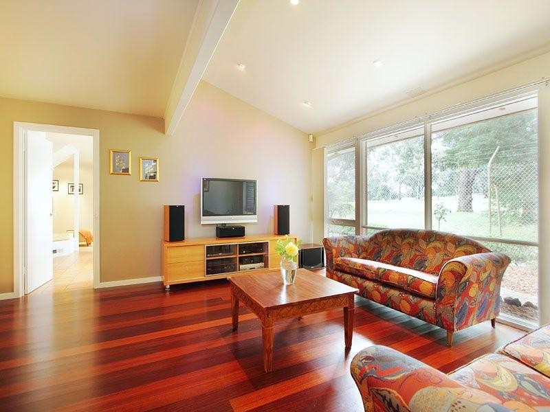 16 Fairway Drive, Dingley Village VIC 3172