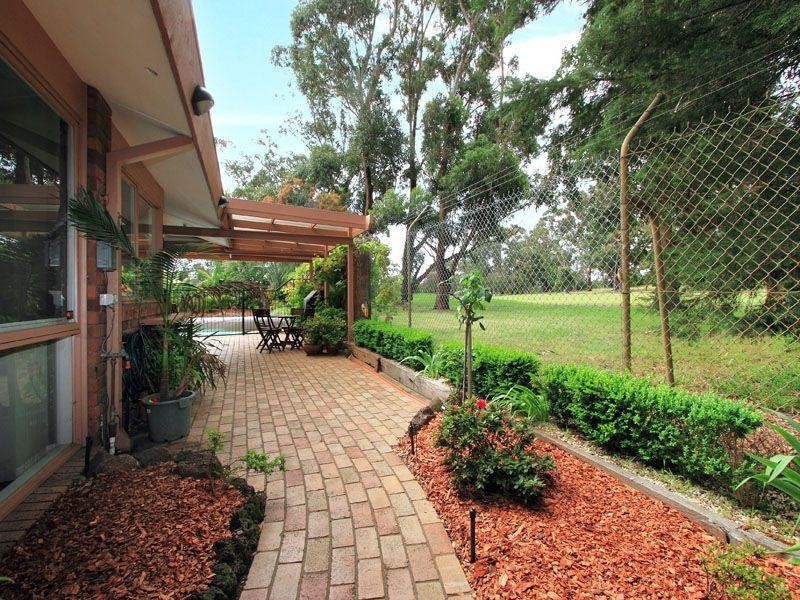 16 Fairway Drive, Dingley Village VIC 3172