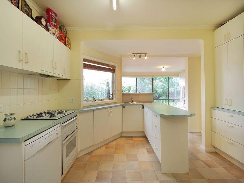 16 Cox Street, Cheltenham VIC 3192