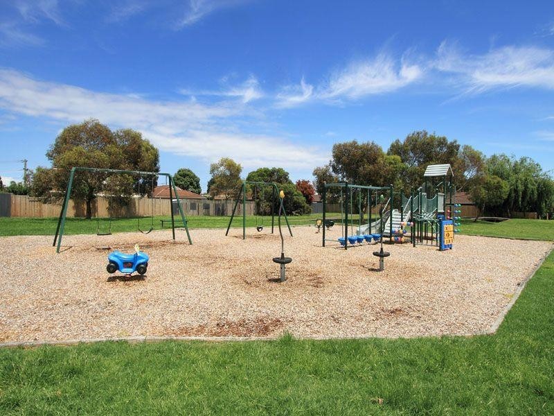 1 McArdle Street, Dingley Village VIC 3172