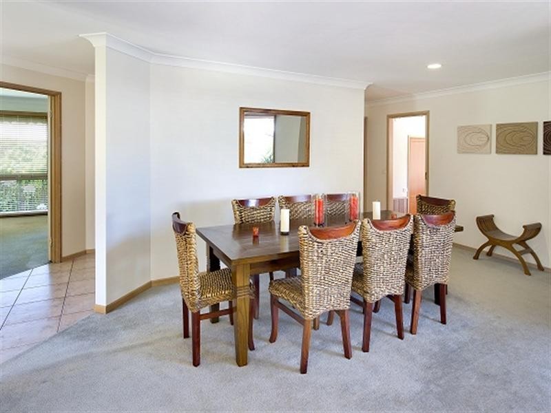 18 Evelyn Court, Dingley Village VIC 3172