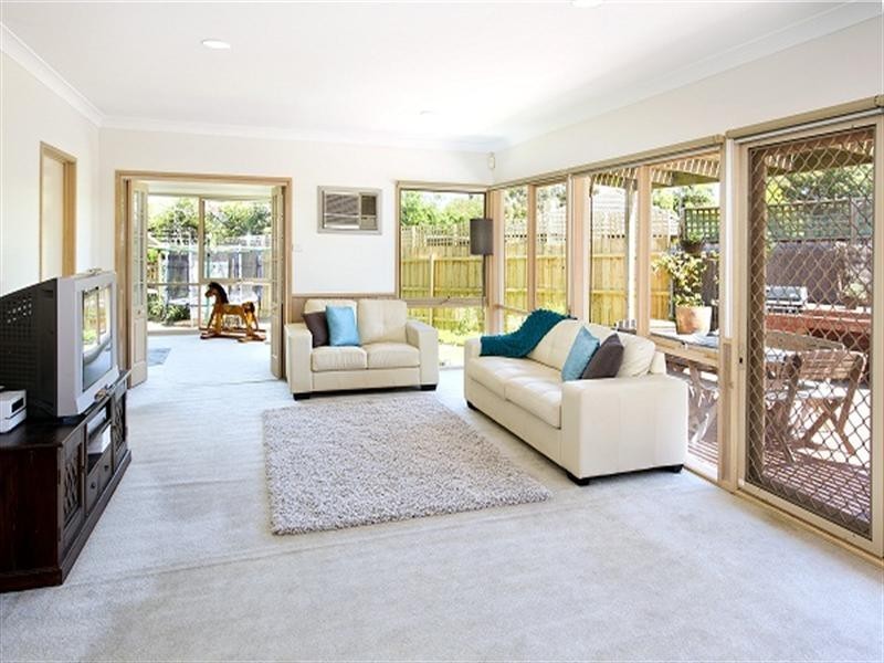 18 Evelyn Court, Dingley Village VIC 3172
