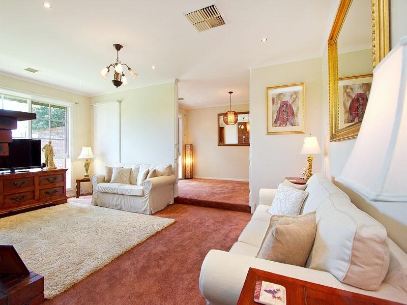 1 Dorrington Court, Dingley Village VIC 3172