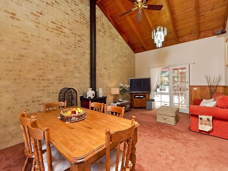 1 Dorrington Court, Dingley Village VIC 3172