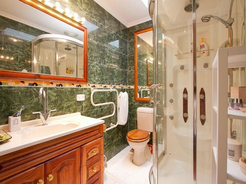 1 Dorrington Court, Dingley Village VIC 3172