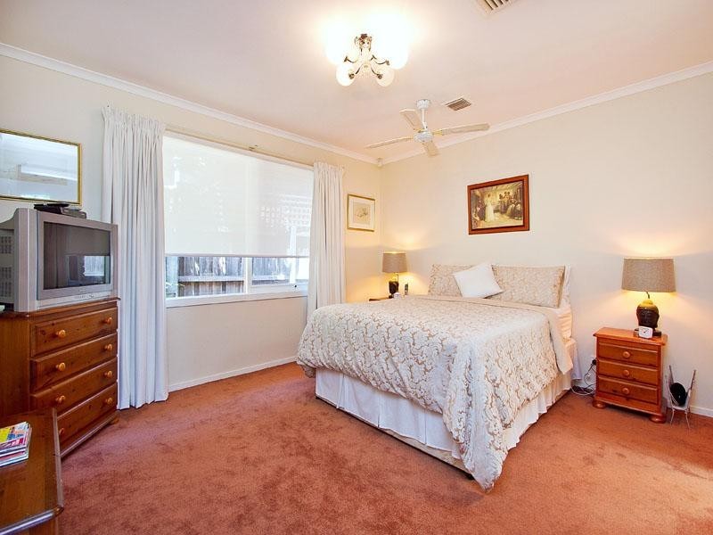 1 Dorrington Court, Dingley Village VIC 3172