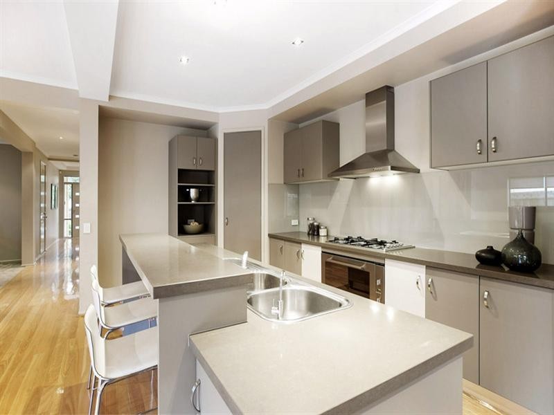 12 Keeron Street, Caulfield South VIC 3162