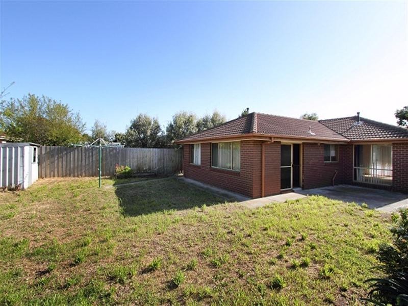 11 Willowglen Court, Dingley Village VIC 3172