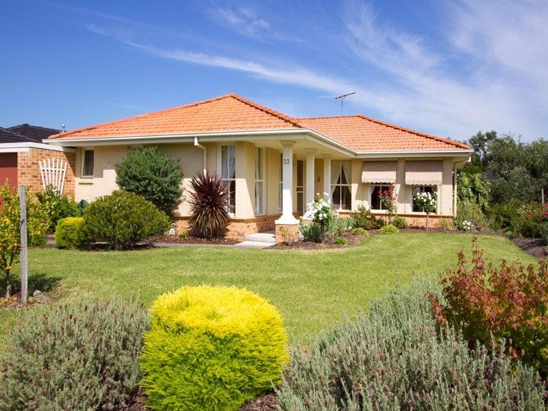 23 Albert Place, Dingley Village VIC 3172