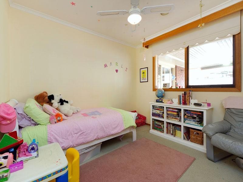 21 Timms Crescent, Dingley Village VIC 3172