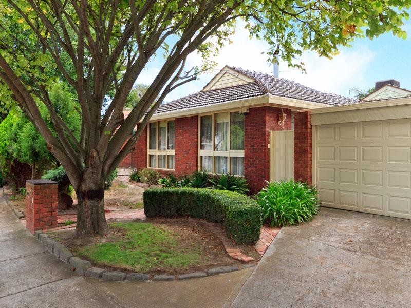 21 Timms Crescent, Dingley Village VIC 3172