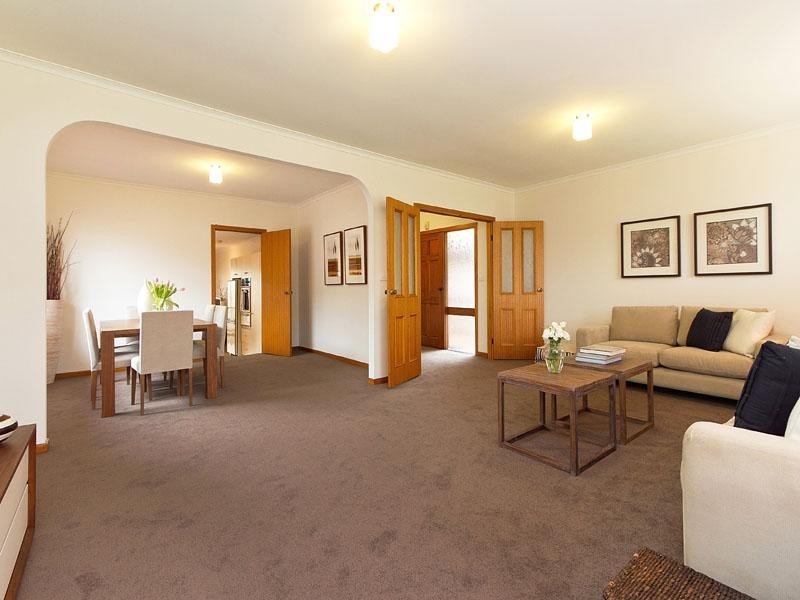 64 Chesterville Road, Cheltenham VIC 3192