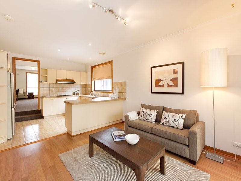 64 Chesterville Road, Cheltenham VIC 3192