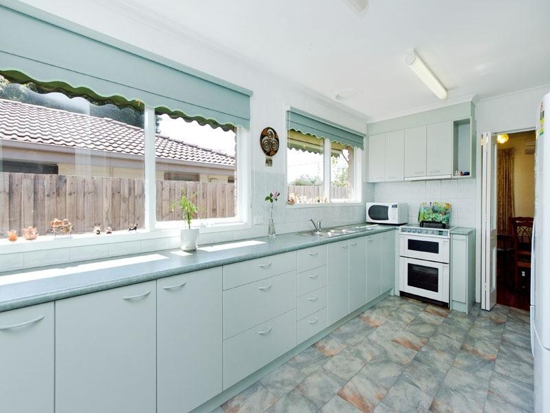 50 Howard Road, Dingley Village VIC 3172
