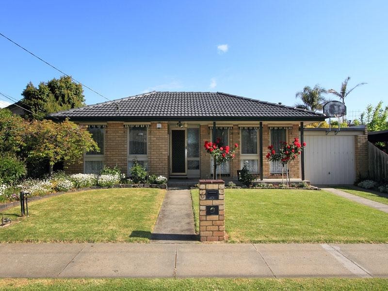 6 Donhaven Court, Dingley Village VIC 3172