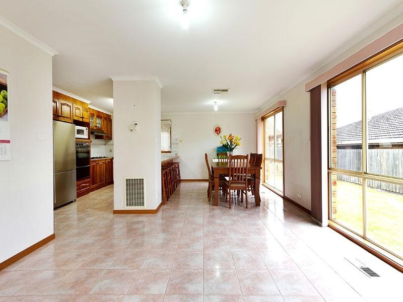 6 Lumeah Court, Dingley Village VIC 3172