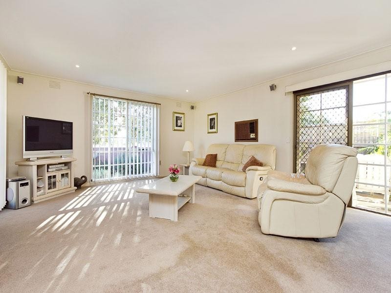 87 Howard Road, Dingley Village VIC 3172