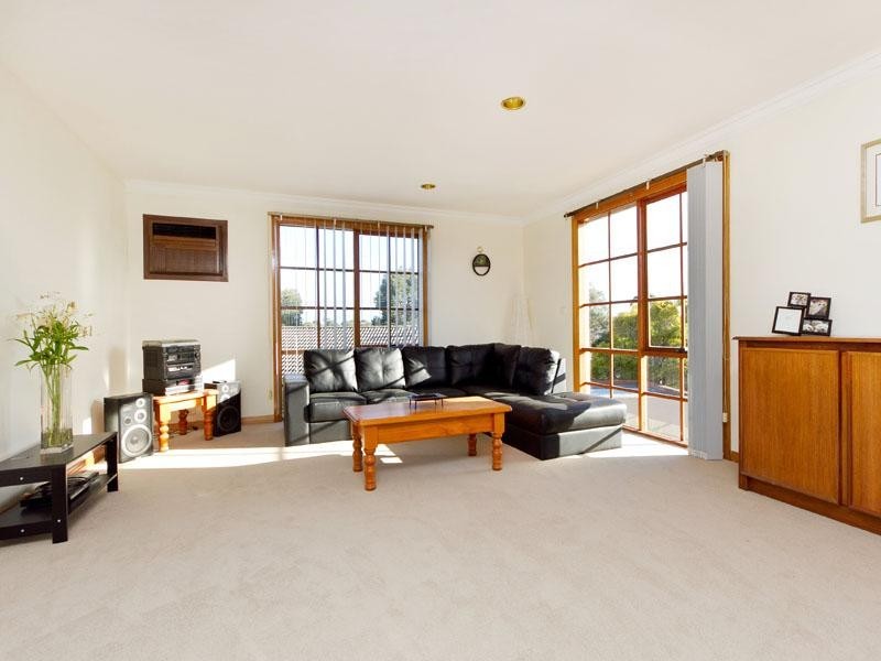 87 Howard Road, Dingley Village VIC 3172