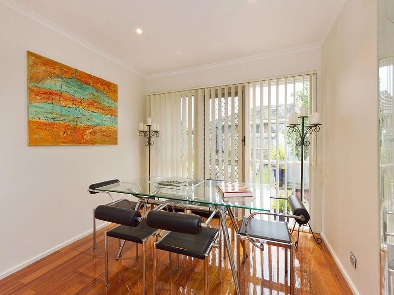 32 Village Drive, Dingley Village VIC 3172