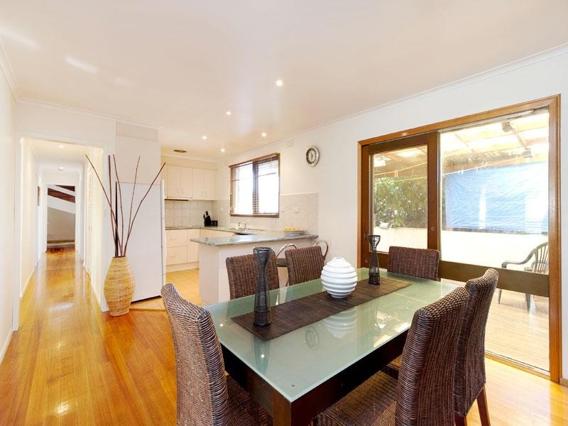 4 Rivoli Court, Dingley Village VIC 3172