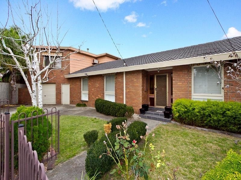 4 Rivoli Court, Dingley Village VIC 3172