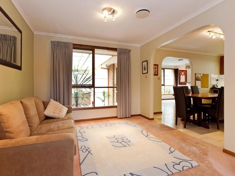 7 Nickson Close, Dingley Village VIC 3172