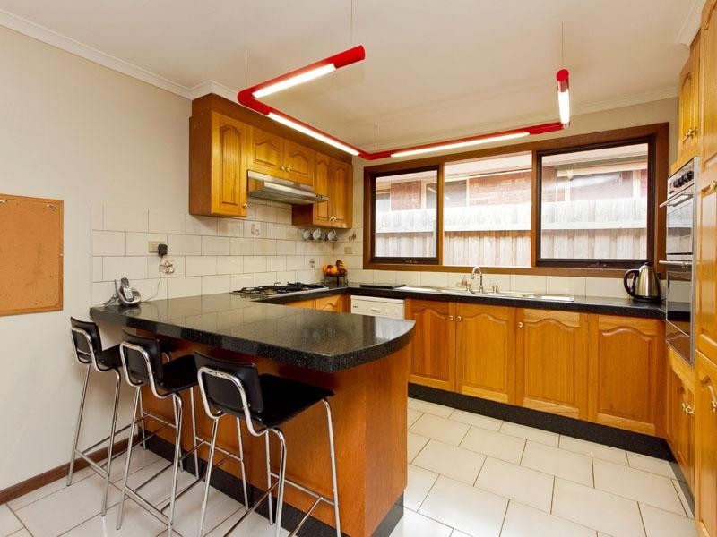 7 Nickson Close, Dingley Village VIC 3172