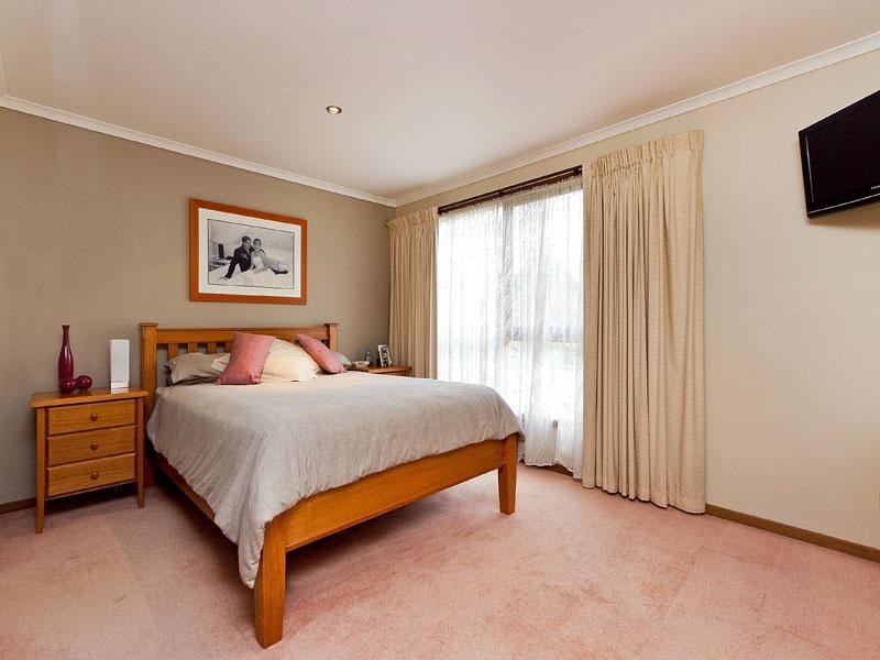 7 Nickson Close, Dingley Village VIC 3172