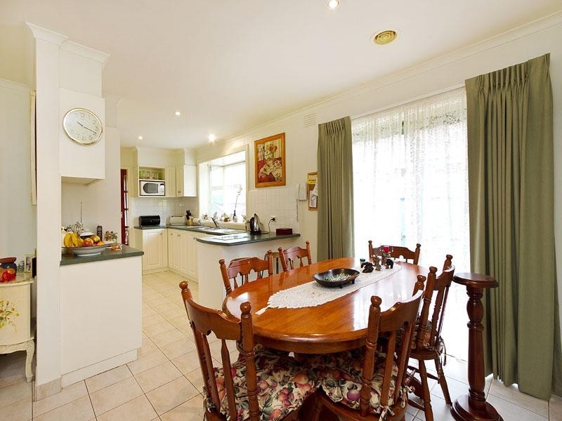 80 Village Drive, Dingley Village VIC 3172