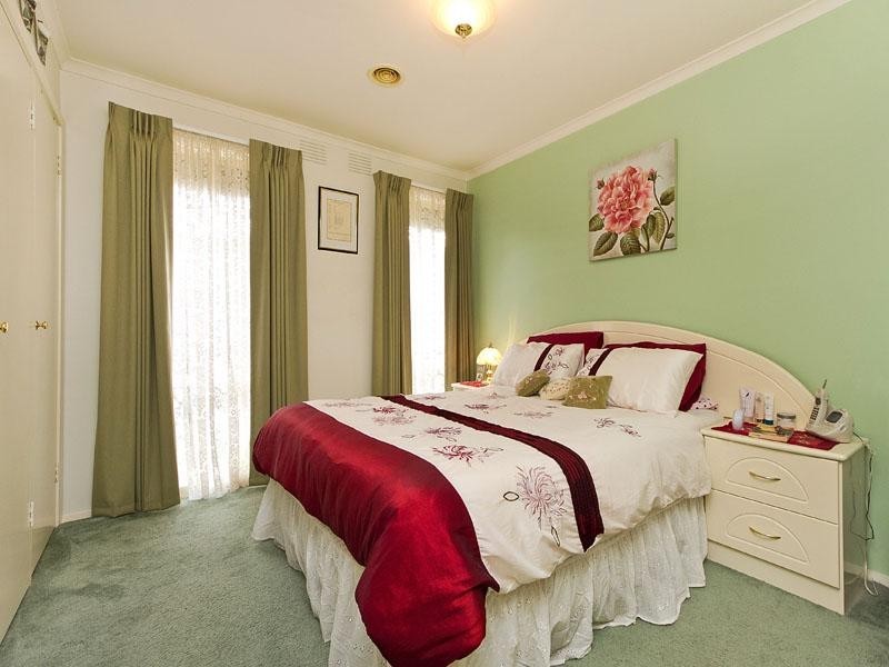 80 Village Drive, Dingley Village VIC 3172