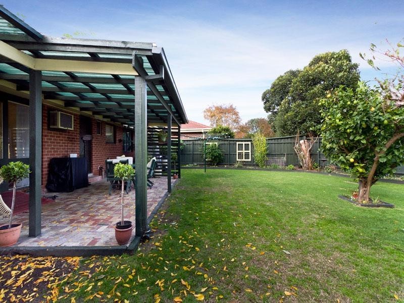 6 Botany Court, Dingley Village VIC 3172