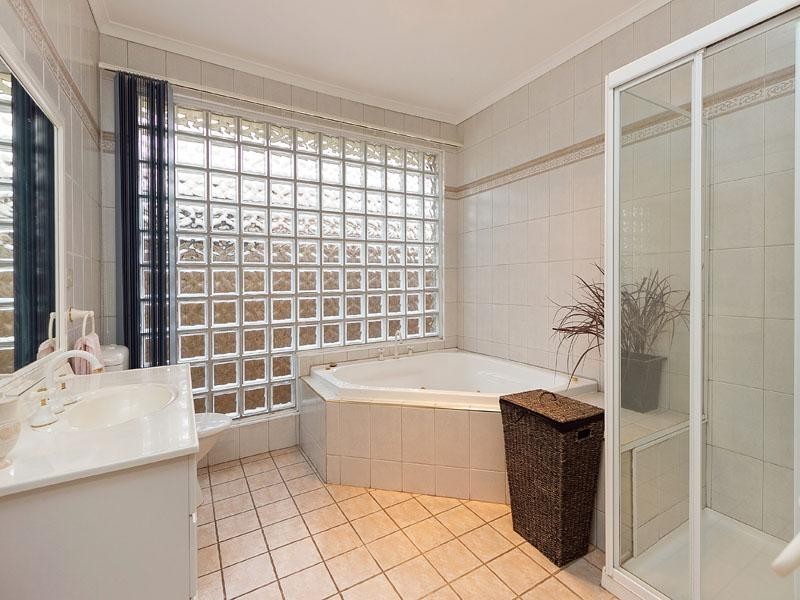 7 Rhoda Street, Dingley Village VIC 3172