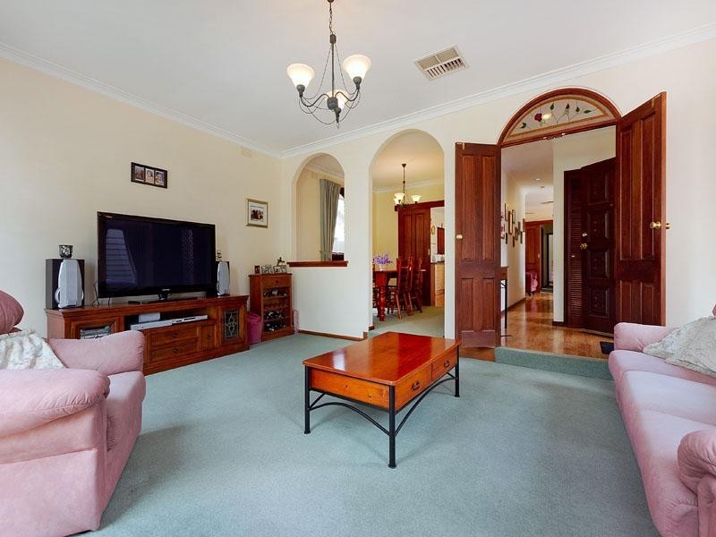 7 Rhoda Street, Dingley Village VIC 3172